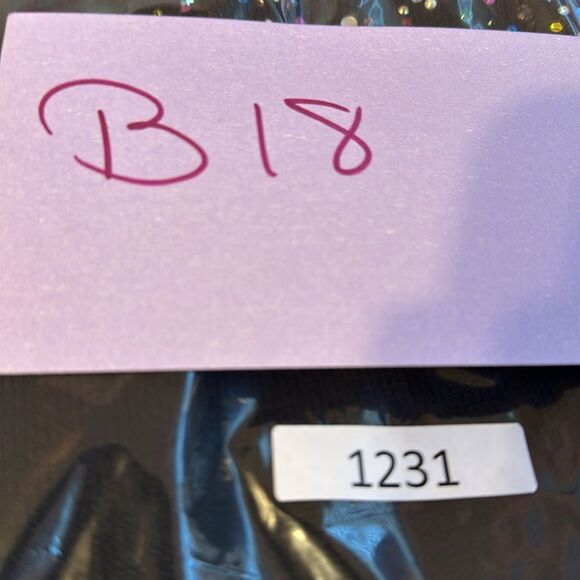 St. John Black Knit Sleeveless Top with Beaded Embellishments Sz Small - Picture 11 of 11